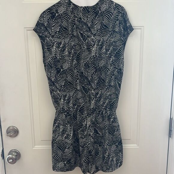 Lumiere Black and White Patterned Women's Romper - Picture 6 of 8